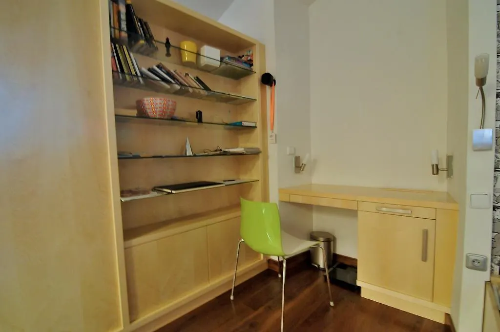 פראג Apartment Trziste